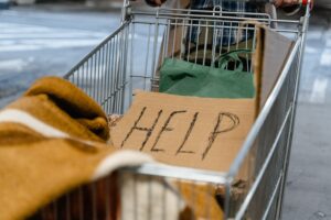 Volunteering help for homeless